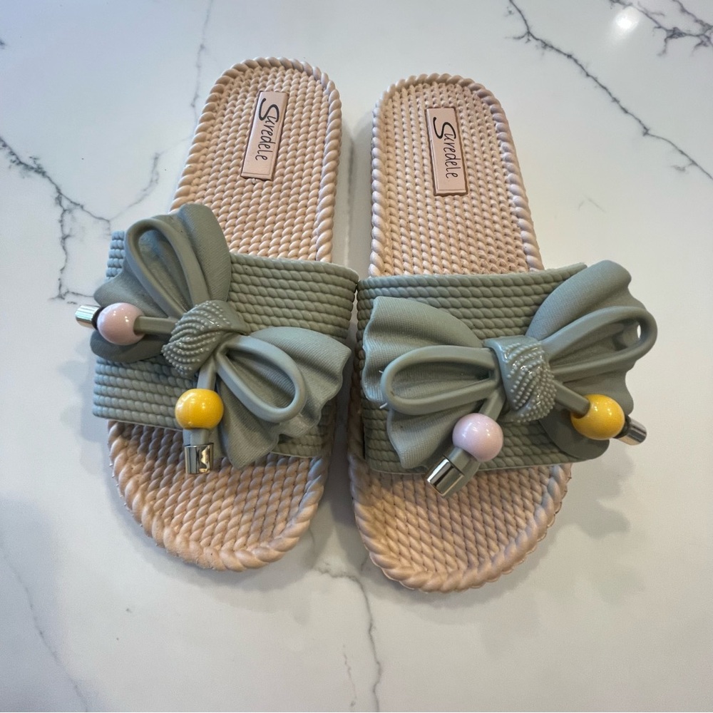 Suredele Slip-on Sandals/Flip Flops